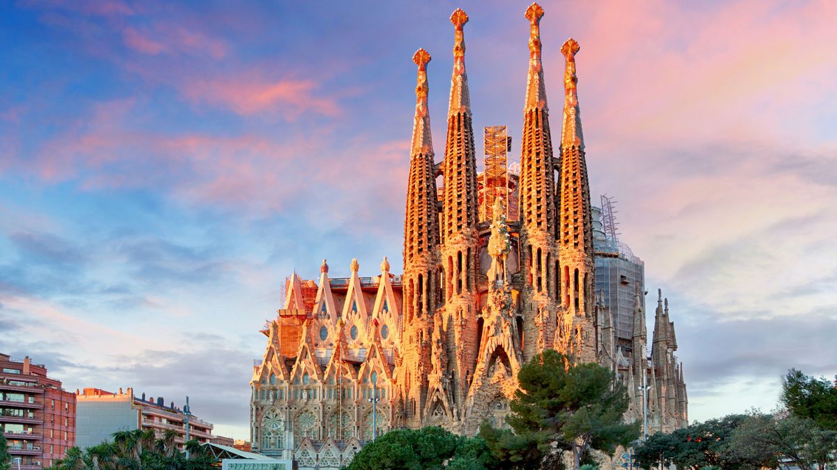 Barcelonská Sagrada Família se po více jak 140 letech přiblížila dokončení